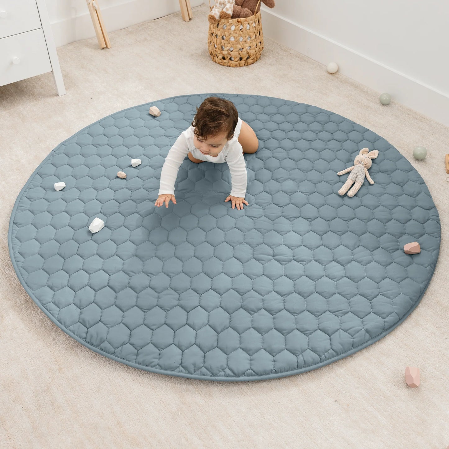 Alfombra de juegos con base antideslizante en color azul pacífico